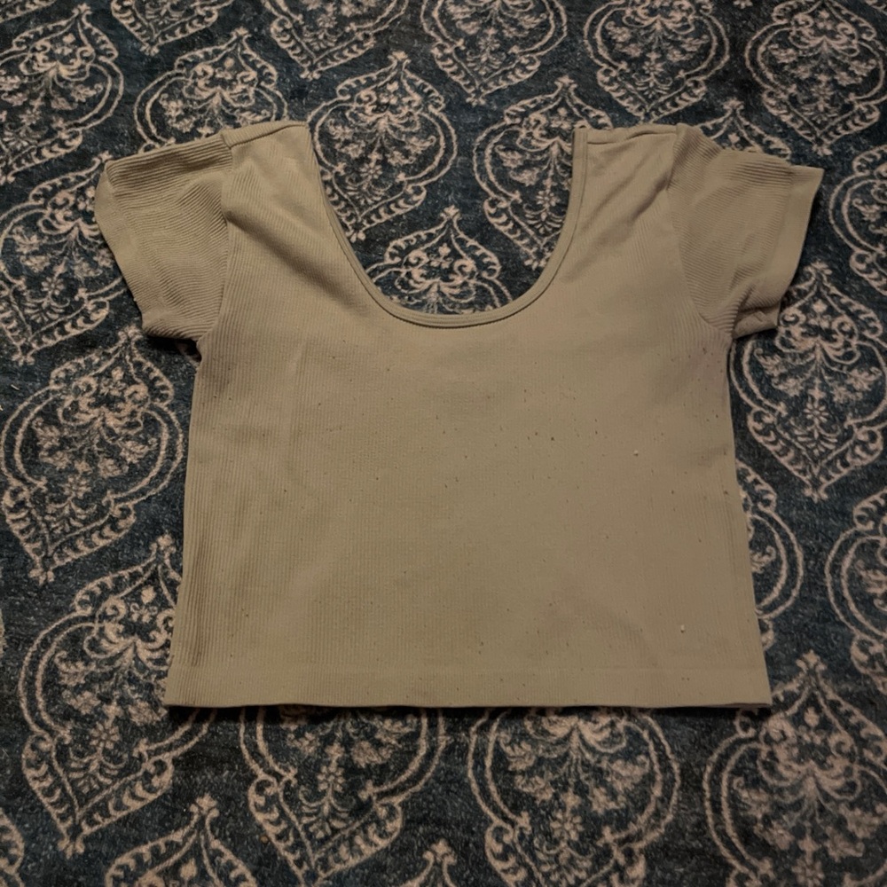 Eye Candy Cream Crop Top